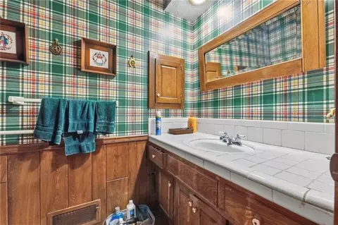 Bath - 1602 E 171st St, Belton, MO 64012 photo 1 of 4