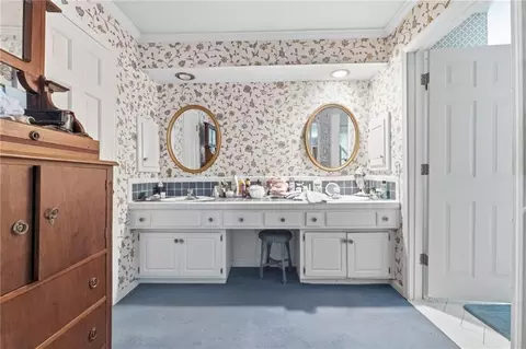 Bath - 1602 E 171st St, Belton, MO 64012 photo 2 of 4