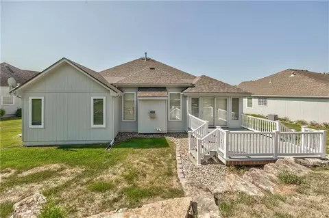 17904 E 29th St, Independence, MO 64057 photo 9