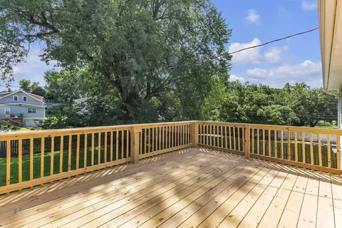 Exterior - 2611 Parallel Ave, Saint Joseph, MO 64506 photo 4 of 7
