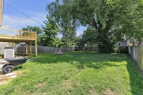 Exterior - 2611 Parallel Ave, Saint Joseph, MO 64506 photo 6 of 7