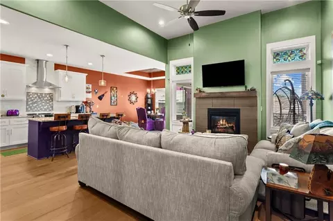Living - 809 NE Algonquin St, Lees Summit, MO 64064 photo 6 of 6