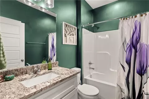 Bath - 809 NE Algonquin St, Lees Summit, MO 64064 photo 2 of 2