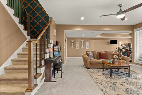 Other - 809 NE Algonquin St, Lees Summit, MO 64064 photo 5 of 11