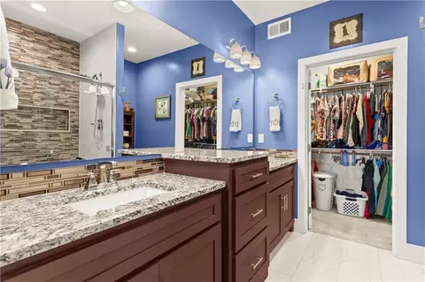 Other - 809 NE Algonquin St, Lees Summit, MO 64064 photo 1 of 11