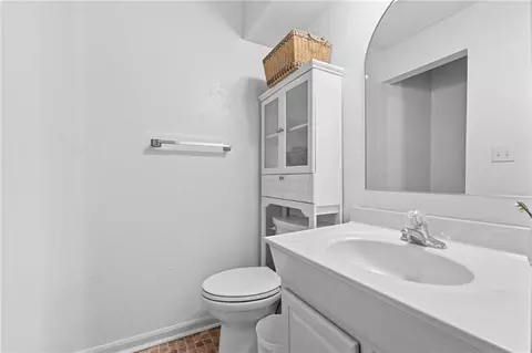 Bath - 205 N Mulberry St, Adrian, MO 64720 photo 1 of 2