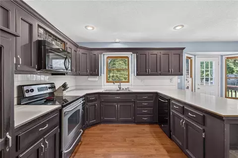 Kitchen - 800 NE Bristol Dr, Lees Summit, MO 64086 photo 3 of 4