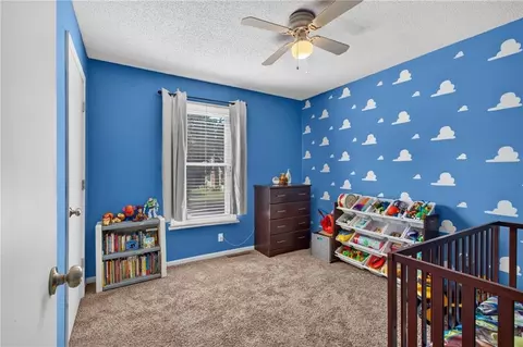 Bedroom - 800 NE Bristol Dr, Lees Summit, MO 64086 photo 4 of 6