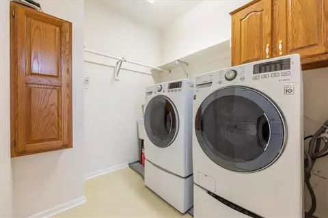 Other - 605 Edgewood Dr, Lees Summit, MO 64081 photo 5 of 9