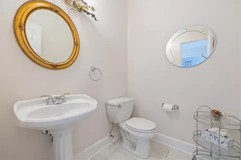 Bath - 605 Edgewood Dr, Lees Summit, MO 64081 photo 1 of 9