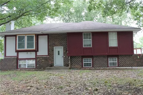 109 Garden St, Grain Valley, MO 64029