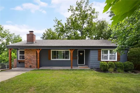 5539 Goodman St, Mission, KS 66202