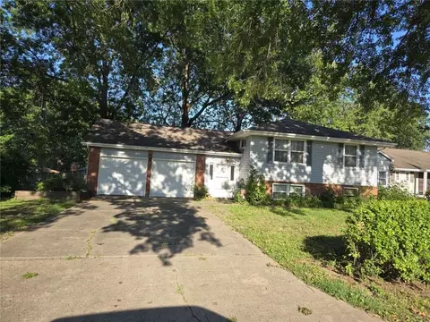 8805 Evanston Ave, Kansas City, MO 64138