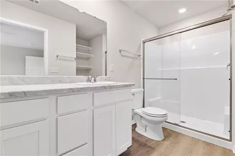Bath - 1608 SW 9th St, Oak Grove, MO 64075 photo 1 of 1