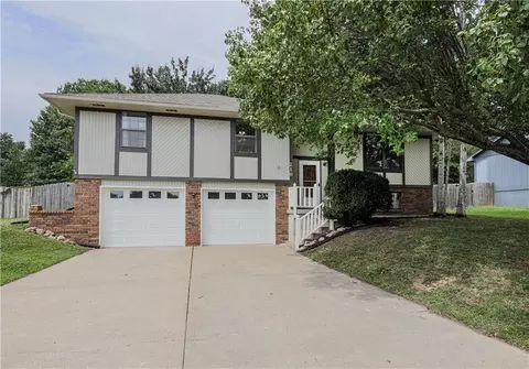 210 Dawn Ave, Belton, MO 64012