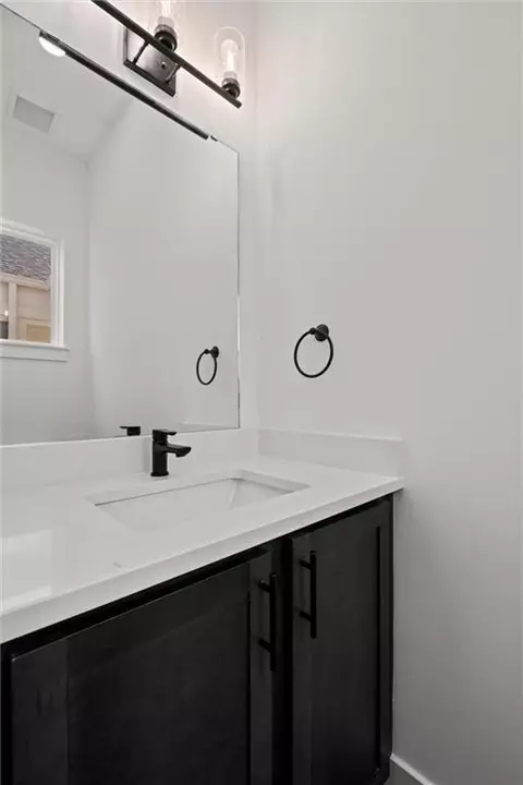 Bath - 452 SW Brummel Rd, Lees Summit, MO 64081 photo 1 of 5