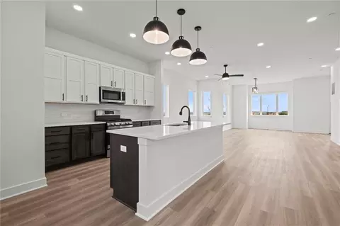 Kitchen - 456 SW Brummel Rd, Lees Summit, MO 64081 photo 3 of 5