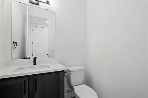 Bath - 456 SW Brummel Rd, Lees Summit, MO 64081 photo 1 of 5