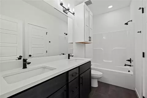 Bath - 456 SW Brummel Rd, Lees Summit, MO 64081 photo 5 of 5