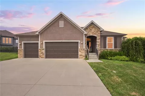4817 SW Marguerite St, Blue Springs, MO 64015