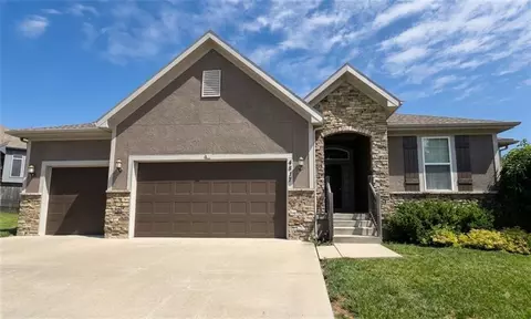4817 SW Marguerite St, Blue Springs, MO 64015