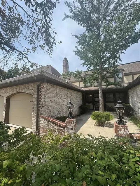 10220 Foster St, Overland Park, KS 66212