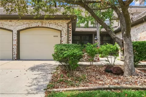 10220 Foster St, Overland Park, KS 66212