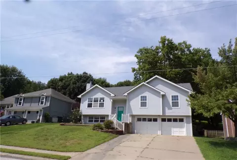 2204 S 19th Ter, Leavenworth, KS 66048