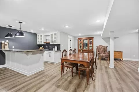 Dining - 15928 E Cogan Ln, Independence, MO 64050 photo 8 of 8