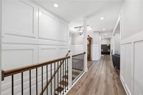 Entry Way - 15928 E Cogan Ln, Independence, MO 64050 photo 5 of 7