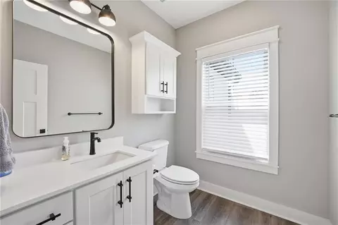 Bath - 15928 E Cogan Ln, Independence, MO 64050 photo 1 of 9