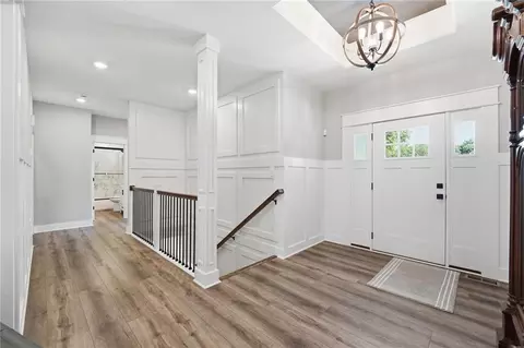 Entry Way - 15928 E Cogan Ln, Independence, MO 64050 photo 1 of 7