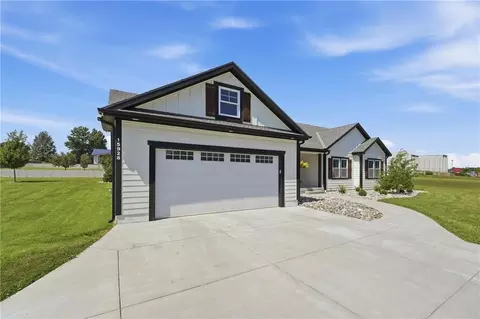 Exterior - 15928 E Cogan Ln, Independence, MO 64050 photo 4 of 16