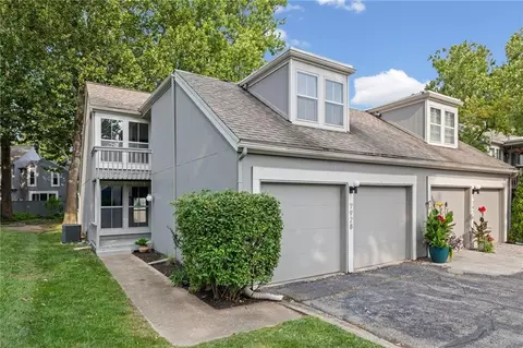 7928 Halsey St, Lenexa, KS 66215