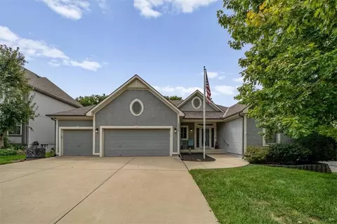 7326 Charles St, Shawnee, KS 66216