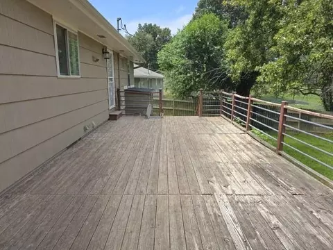 Exterior - 8504 E 85th St, Raytown, MO 64138 photo 6 of 8