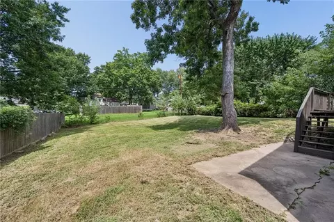 Exterior - 16412 E 32nd St, Independence, MO 64055 photo 5 of 5