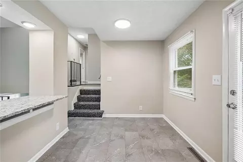 Entry Way - 16412 E 32nd St, Independence, MO 64055 photo 3 of 3