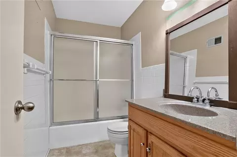 Bath - 3700 Harvard Ave, Independence, MO 64052 photo 2 of 2