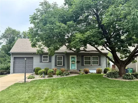 4935 Juniper St, Roeland Park, KS 66205