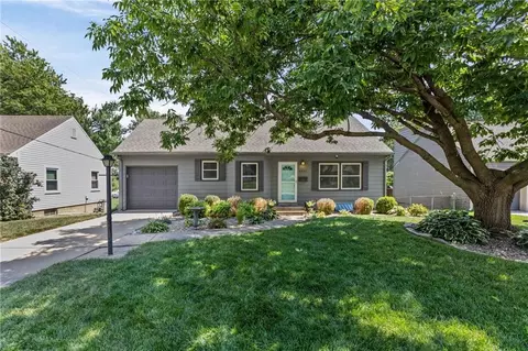 4935 Juniper St, Roeland Park, KS 66205