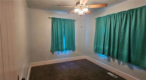 Bedroom - 913 E 5th St, Pittsburg, KS 66762 photo 4 of 4