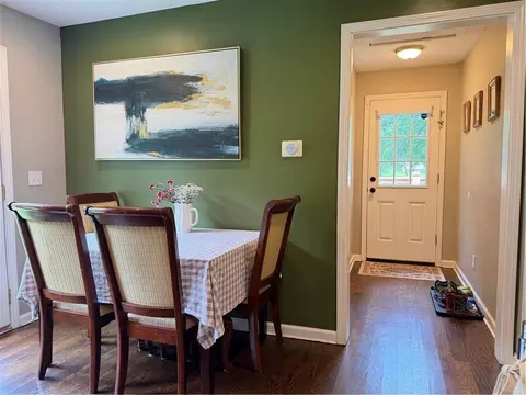 Entry Way - 106 NE Ash St, Lees Summit, MO 64063 photo 1 of 1