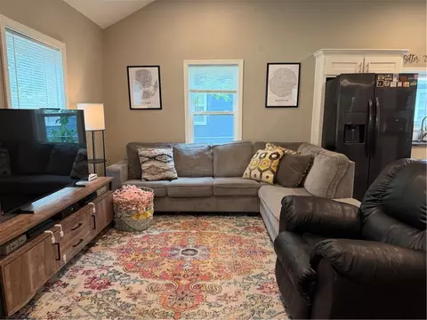 Living - 106 NE Ash St, Lees Summit, MO 64063 photo 1 of 1