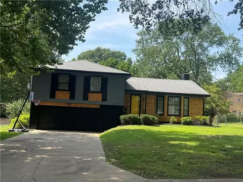 11214 Grand Ave, Kansas City, MO 64114