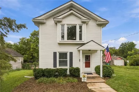 154 Clark Ave, Bonner Springs, KS 66012