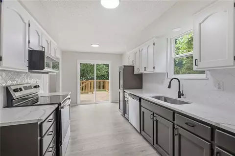 Kitchen - 3702 NE Grant St, Lees Summit, MO 64064 photo 1 of 4