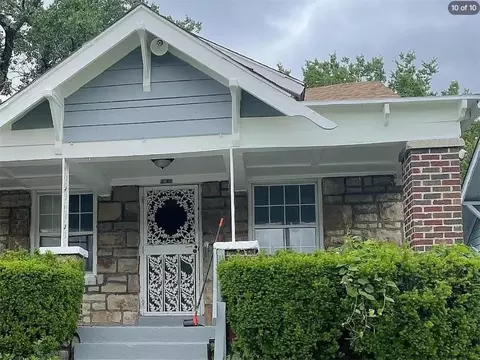4129 College Ave, Kansas City, MO 64130