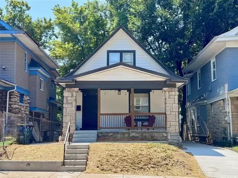 1219 E 41st St, Kansas City, MO 64110