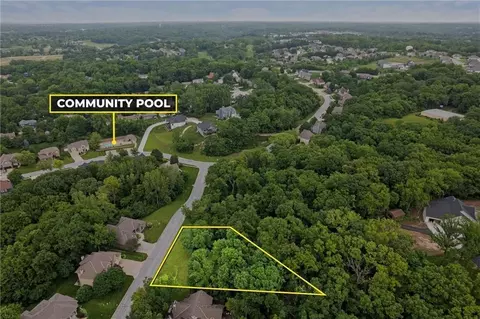 L 106 River Hills Drive, Parkville, MO 64152